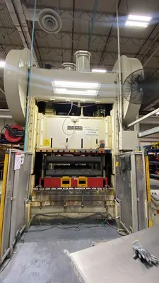 Used USI CLEARING S2-250-84-54 Straight Side Presses MX | Aucto #1310106