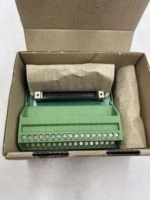 New | in-Stock PHOENIX CONTACT PHOENIX CONTACT MOTOMAN I/O DISTRIBUTION MODULE Misc Electrical & Power Parts | ND Industrial Surplus #1214645