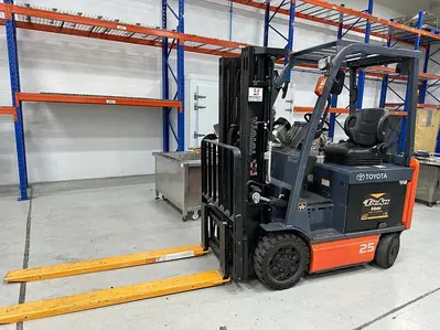 Toyota Electric Forklift