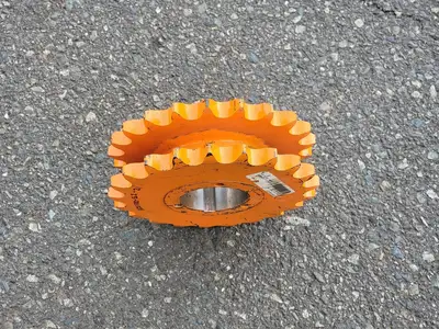 NEW BC BEARING HDS100Q221
