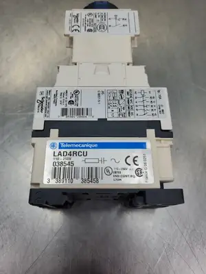 Telemecanique CAD32G7 Relay w/LADT2 Time Control & LAD4RCU Module. 4A43.1