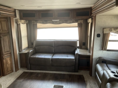 USED 2016 KEYSTONE SPRINTER SERIES M-299