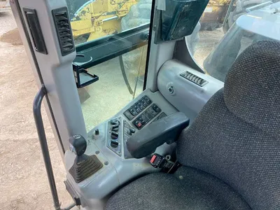 2010 Volvo G940
