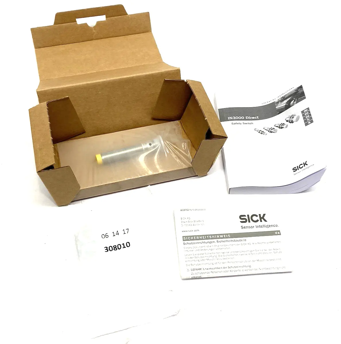 USED SICK NON-CONTACT SAFETY SWITCH INDUCTIVE IN3000 DIRECT, 6034582