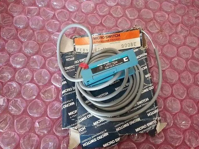 MICRO SWITCH A HONEYWELL DIVISION