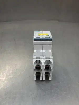 USED Siemens 5SJ4220-7HG42 Miniature Circuit Breaker, 20A, 2-Pole