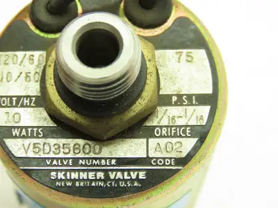 Honeywell Skinner V5D35600 Solenoid Valve 3-Way 4 Port NC 120VAC 75 PSI 1/8" NPT