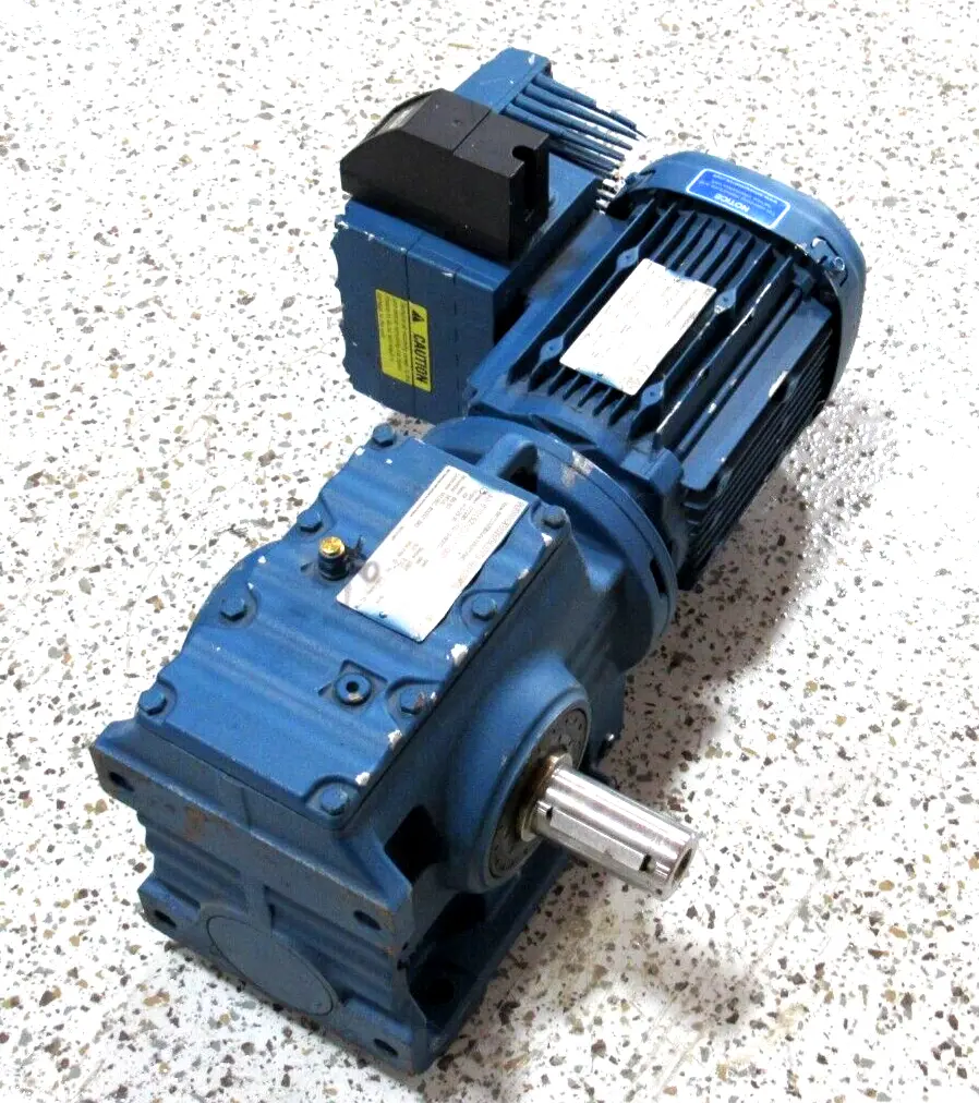 NEW SEW EURODRIVE S67DRE80M4/MM07/M0 GEARMOTOR S67DT80N4MM07C 1HP 65.63:1