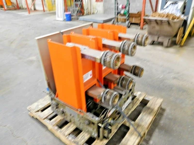 Used GE VB 13.8-1000-3 Circuit Breakers Ohio US | Equipment Recovery Corp. #1331009