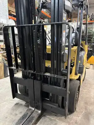 CAT C4000 Material Handling Fork Lift Trucks | Global Machine Brokers, LLC (3)