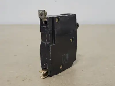 USED SQUARE D QOB115