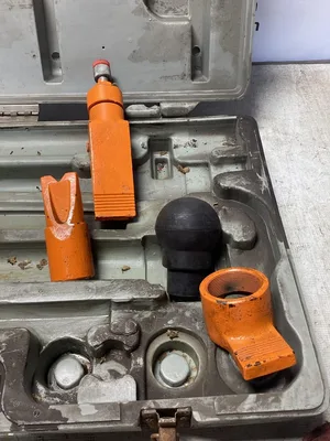 Central Hydraulic 10 Ton Portable Power Body/Frame Repair S-32746