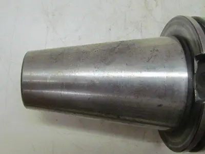 Briney C2232D V50E-200-562 Cat 50 2"End Mill Holder 5 1/2" Projection Coolant