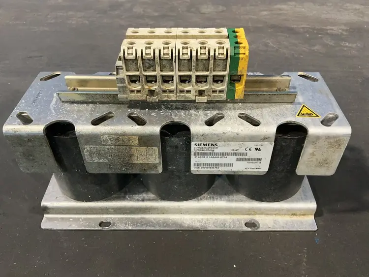 Used SIEMENS 6SN11110AA000CA1 Misc Electrical & Power Parts Ohio US | HGR 24 #1346076