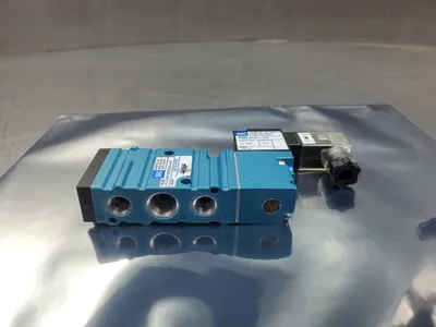 MAC 411A-B0A-DM-DDAJ-1KG Solenoid Valve w/DMB-DDAJ-1KG Module. 6A-12