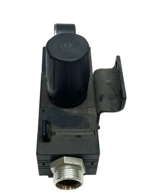Used Knapp Air Pressure Regulator w/Gauge Modular Wall Mount Assembly Air Pressure Regulators Michigan US | Maverick Industrial Sales #1394275