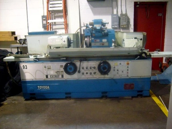 Used 1998 TOYODA G32 Universal Cylindrical Grinders | Two Spade Machinery LLC #508482