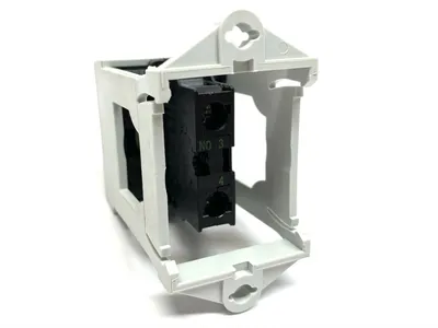 M22-WRK-K10 | Eaton  Selector Switch 2-Position w/ M22-IVS Mounting Rail Adapter - Used