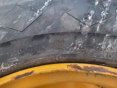 USED GOOD YEAR 17.5-25
