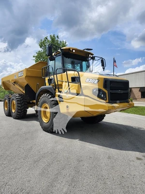 USED 2023 BELL B30E