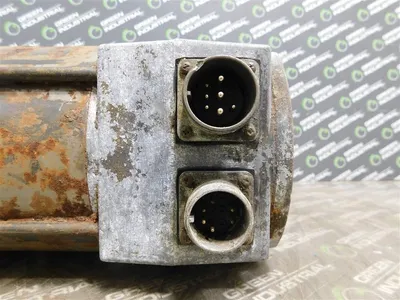 Allen Bradley 1326AB-B3E-11 AC Servo Motor 3.8 kW 3000RPM Chipped Connector Used