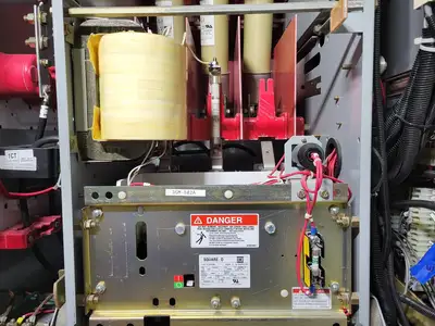 USED SQUARE D EG44D
