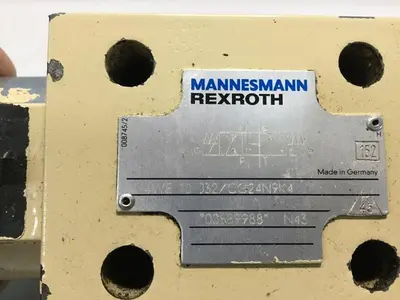 USED MANNESMANN REXROTH 4WE10J32CG24N9K4