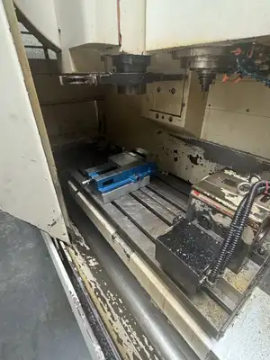 USED 2005 OKUMA MC-V4020
