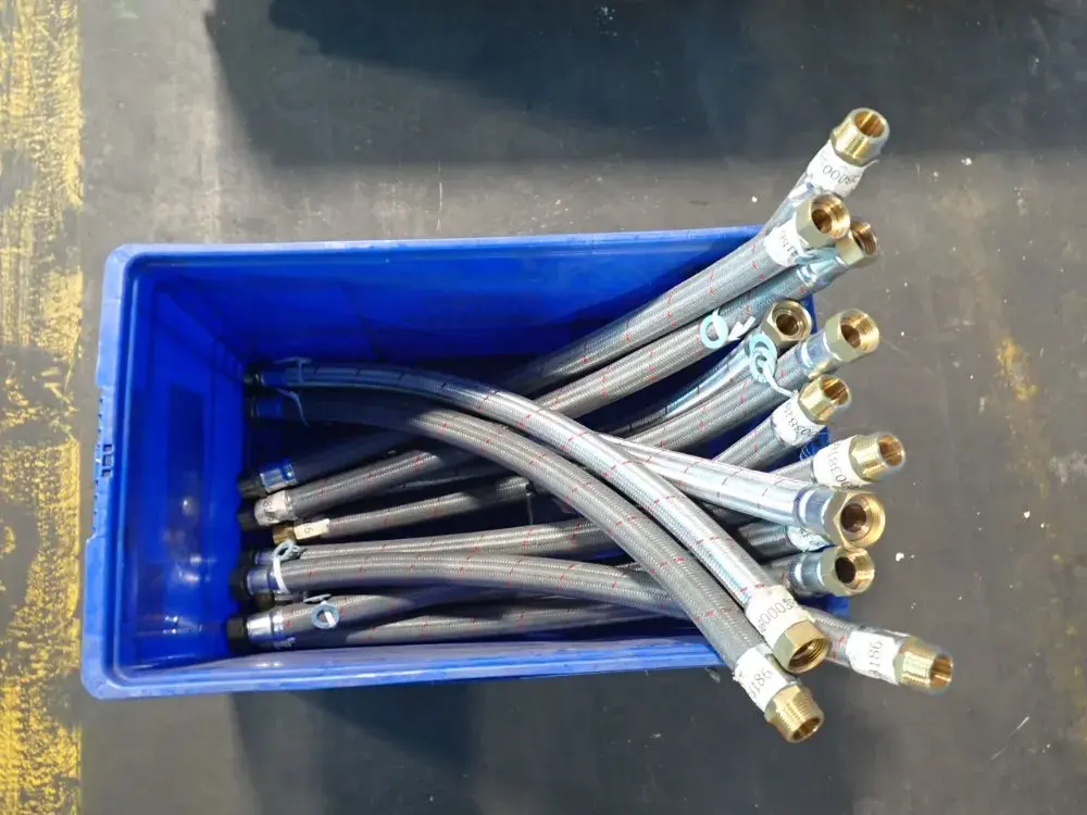 Water Heat Hose Connectors  - Apb00038186