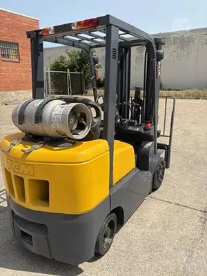 USED 2008 TCM FCG25-4HL