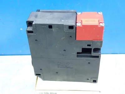 NEW OMRON D4NL1DFAB