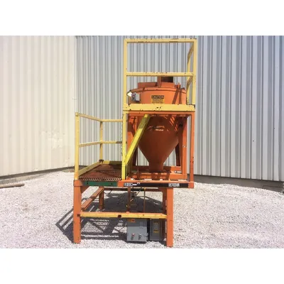 Used 40 Cubic Foot Vertical Auger Mixer Blender