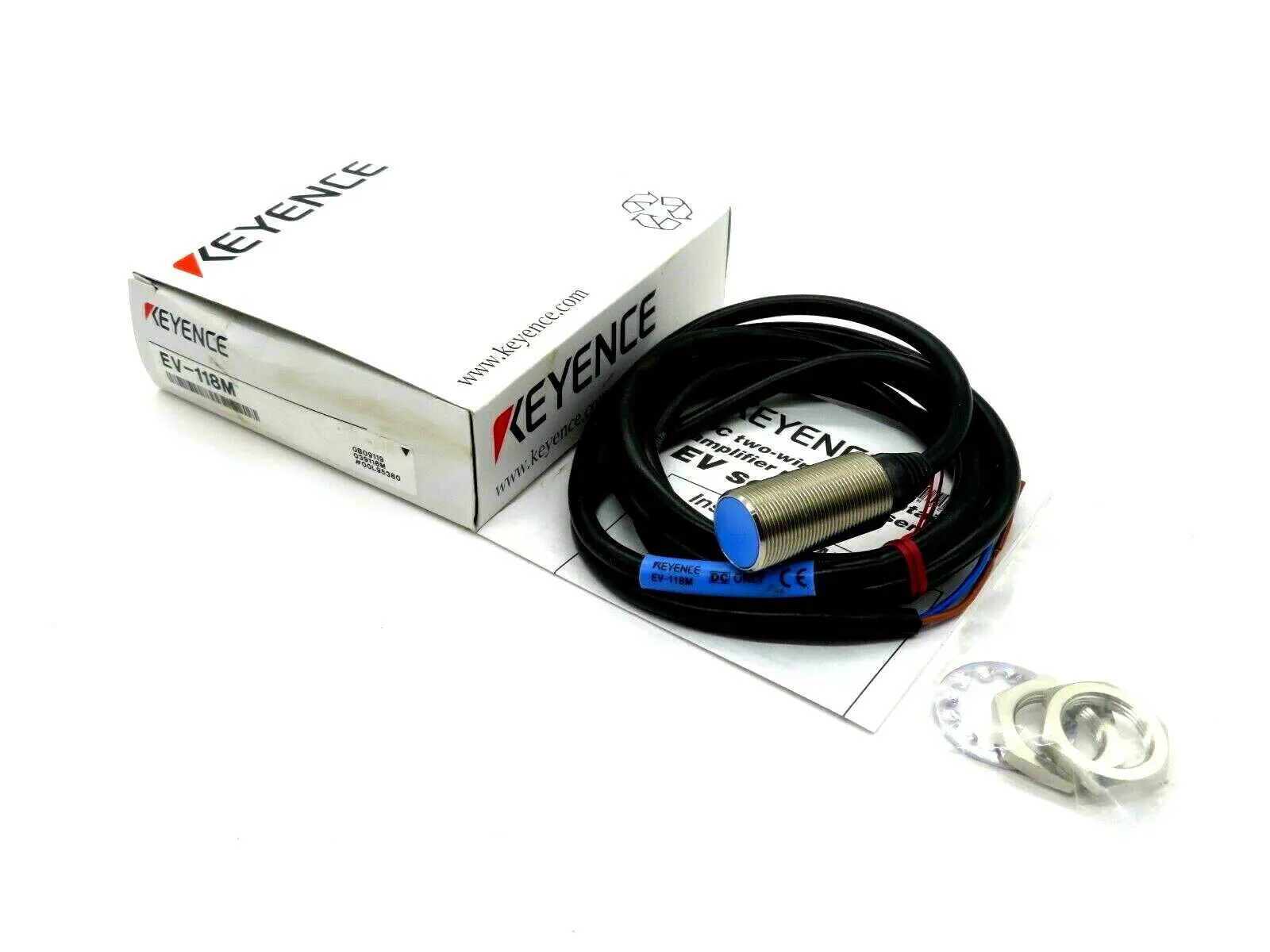 NEW KEYENCE EV-118M PROXIMITY SWITCH EV118M