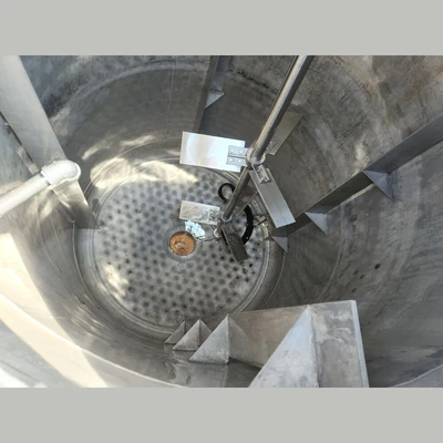 2,200 Gallon SS Jacketed Pressure Mix Tank with 7.5HP Agitator