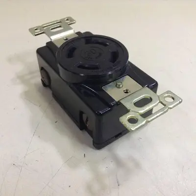 USED AMERICAN DENKI CO 30A-600V