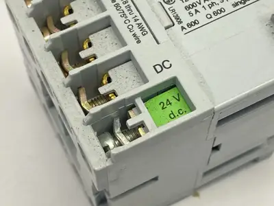 700DC-M400A24 | Allen Bradley  Ser A Miniature Control Relay 24VDC Coil - Used
