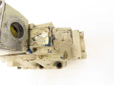 Vickers DG5S-8-2C-T-M-WB-20 Hydraulic Directional Valve DG4V3-6C-M-WB-40