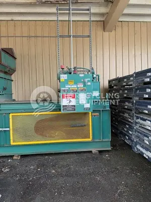 Used HARRIS HL-60M WIDE MOUTH, CLOSED DOOR HORIZONTAL BALER Balers Texas US | US Recycling Equipment #889426