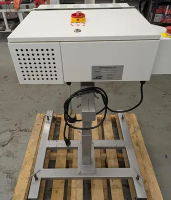 USED 2011 OK INTERNATIONAL SB10