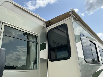 Used 2003 SOUTHWIND TBD Campers, Caravans, Motorhomes Michigan US | Miedema Asset Management Group #1321345