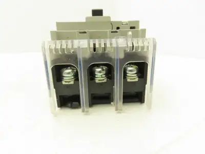 Fuji BW100AAG-3P100 3-Pole Auto Circuit Breaker 100A 500V 3Ph Molded Case