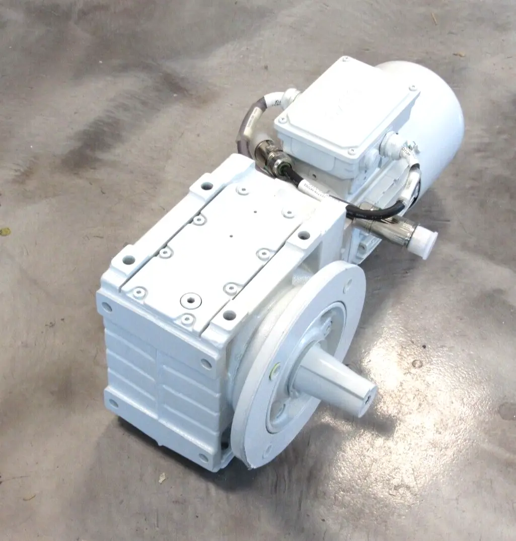 NEW LENZE GKS05-3MVAK-071C42 BEVEL GEARMOTOR MDEMARS071-42
