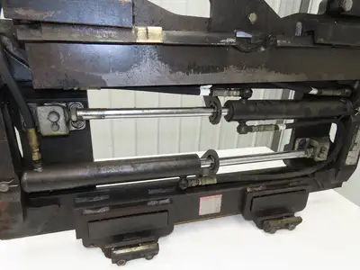 Cascade Forklift Class 3 SideShift Fork Positioner Attachment 20"x 41" W 10000lb