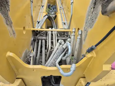 USED CATERPILLAR TH560B