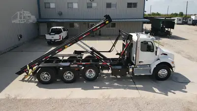 New | in-Stock 2027 PETERBILT 548 Rolloff Trucks Texas US | Roll Off Truck World #1492013