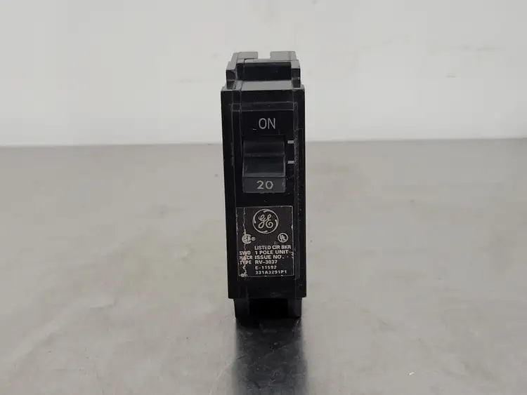 Used GENERAL ELECTRIC THQL120 Switchgears British Columbia CA | Lenmark #241441
