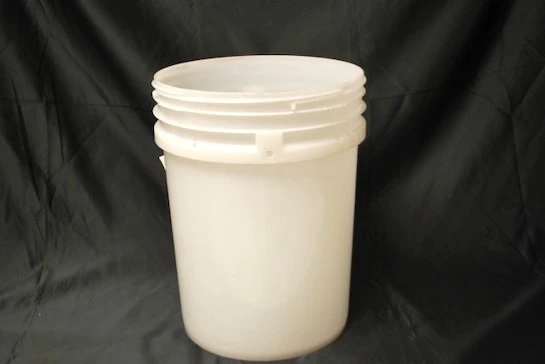 5.5 Gal Screw Top Pail
