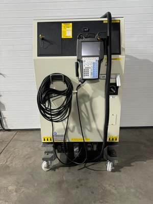 2000 FANUC R-2000iC 210F Robots | 520 Machinery Sales LLC (3)