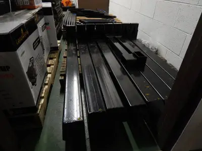 WOLVERINE Non-adjustable clip-on pallet fork 2025