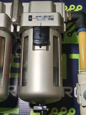 SMC AR40-03-R / AFM40-03-R / AF40-03-R PNEUMATIC FILTERS WITH PRESSURE GAUGE